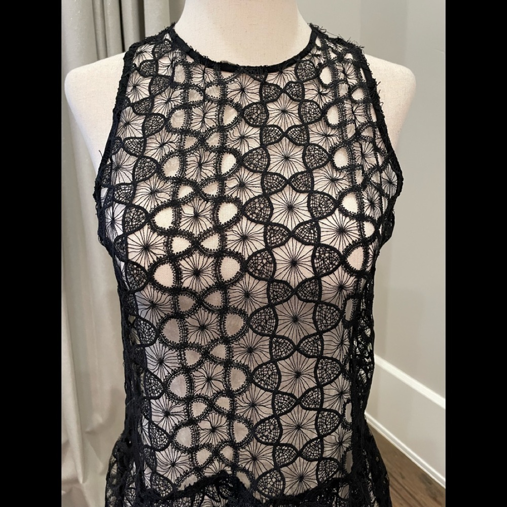 BRAND NEW W/TAGS GORGEOUS BLACK LACE ZARA SLEEVELESS TOP! 😍 - Picture 3 of 10